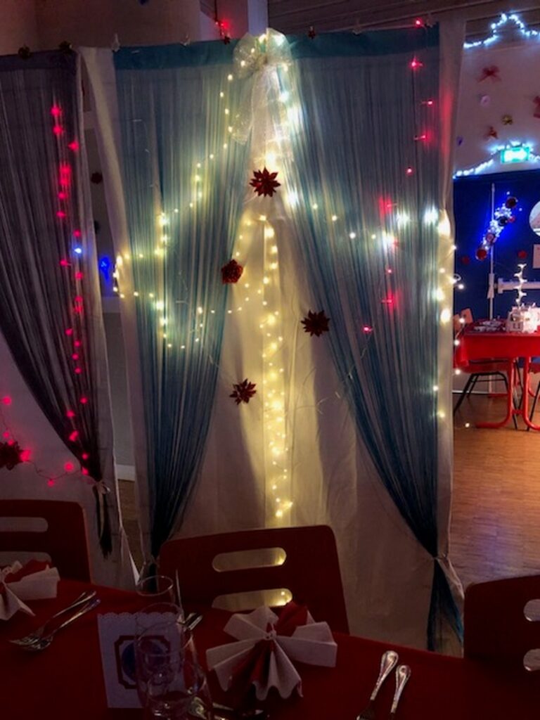 Repas réveillon Saint-Sylvestre 2023