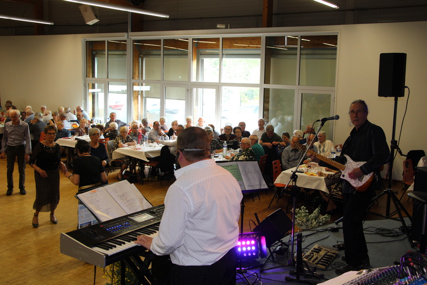 Club André POIGNY - Le Mans - Buffet printanier 2025