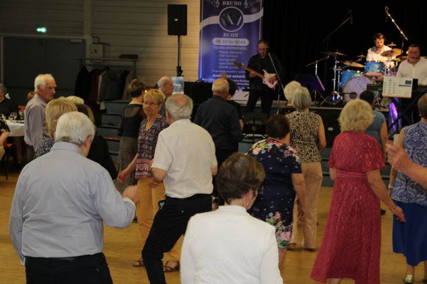 Club André POIGNY - Le Mans - Buffet printanier 2025